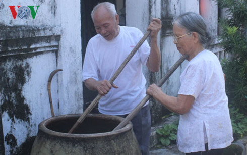 lam nuoc mam quan lan