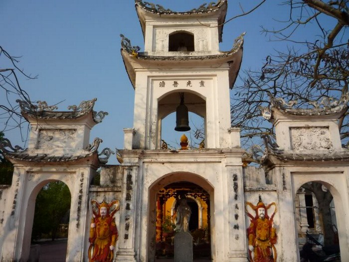 Miếu Quan Lạn