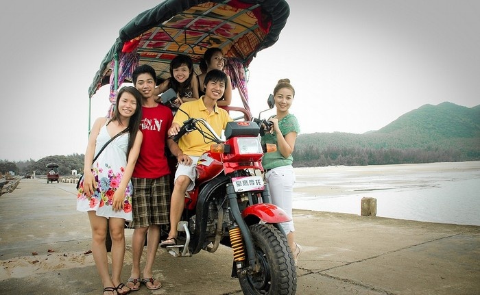 Tuk Tuk Minh Châu Quan Lạn