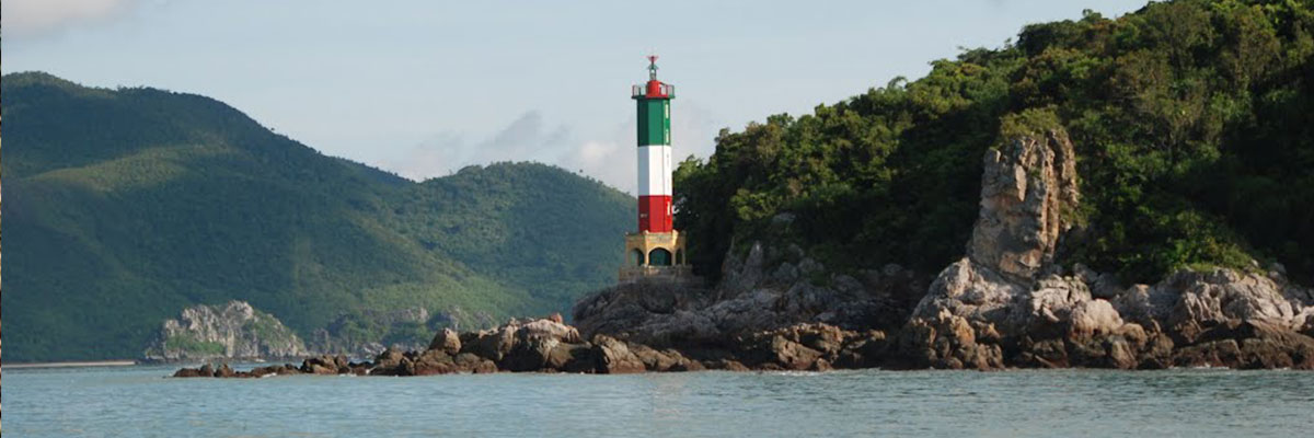 hai dang quan lan tren bai bien minh chau