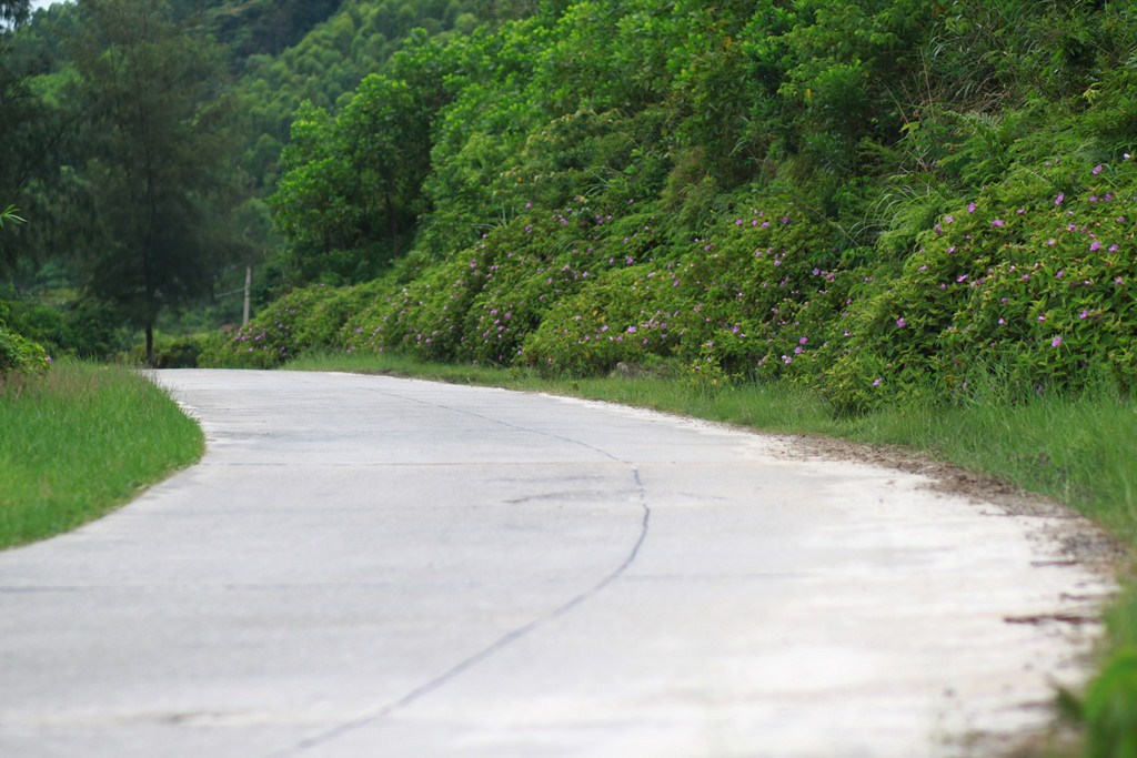 quan lan cach ha noi bao nhieu km