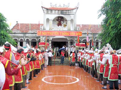 Miếu Quan Lạn
